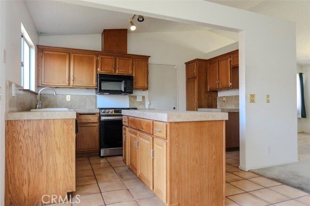 437 San Lino Court, Santa Maria, CA 93455