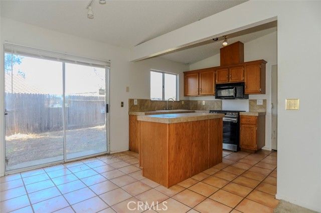 437 San Lino Court, Santa Maria, CA 93455