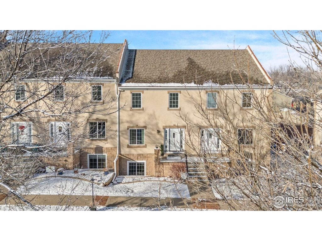 465 Saint Charles Pl, Johnstown, CO 80534