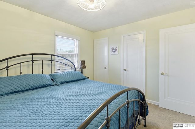 8516 Evans Street, Omaha, NE 68134