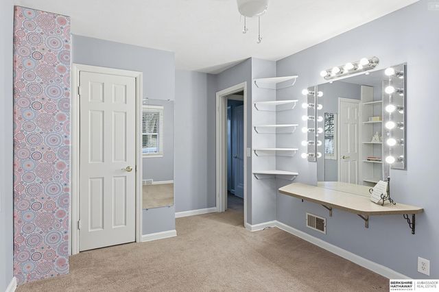 8516 Evans Street, Omaha, NE 68134