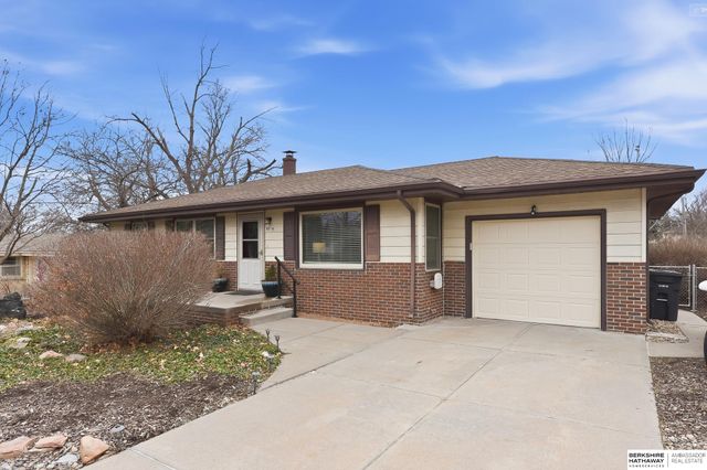 8516 Evans Street, Omaha, NE 68134