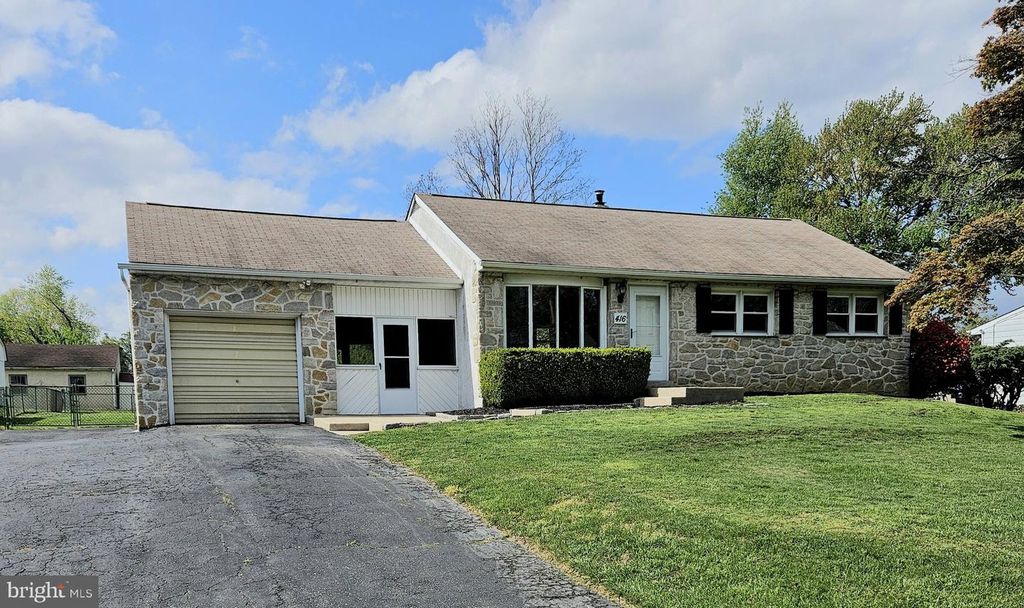 416 DUTTON ST, Upper Chichester, PA 19014