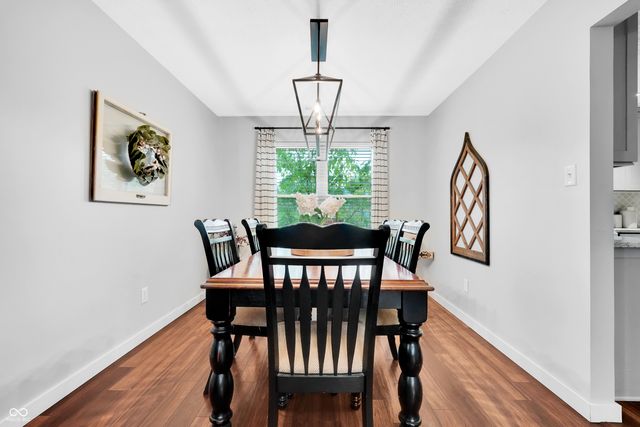 521 Glastonberry Lane, Mooresville, IN 46158