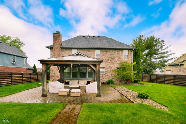 521 Glastonberry Lane, Mooresville, IN 46158