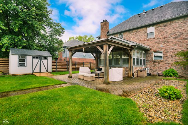 521 Glastonberry Lane, Mooresville, IN 46158