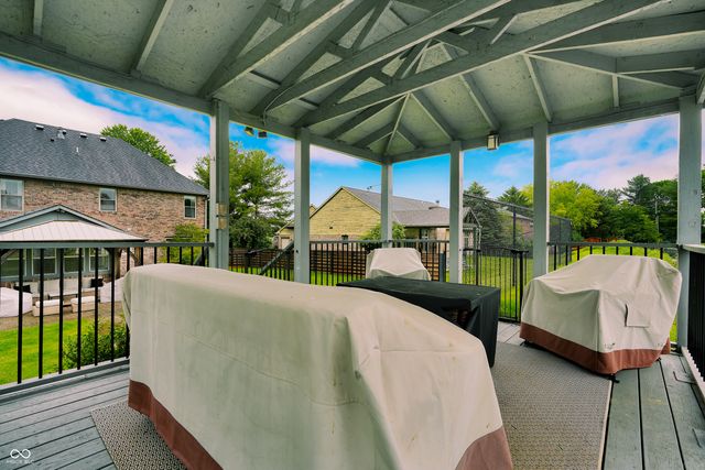 521 Glastonberry Lane, Mooresville, IN 46158