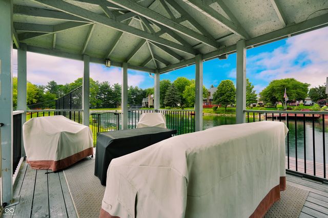 521 Glastonberry Lane, Mooresville, IN 46158