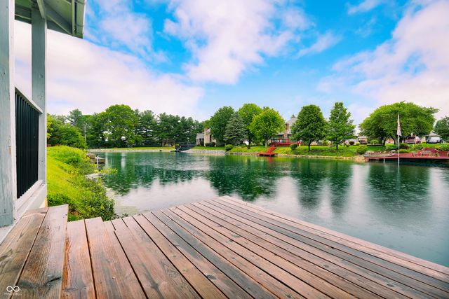 521 Glastonberry Lane, Mooresville, IN 46158