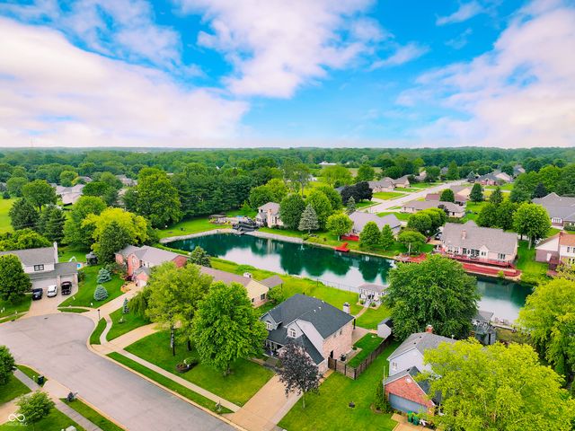 521 Glastonberry Lane, Mooresville, IN 46158