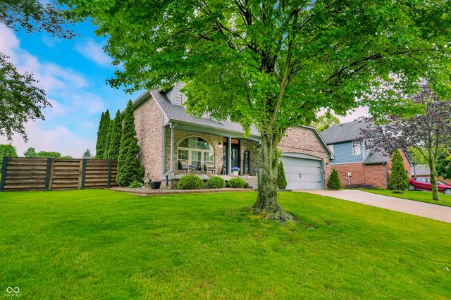 521 Glastonberry Lane, Mooresville, IN 46158