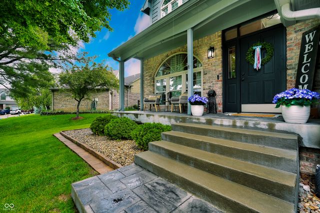 521 Glastonberry Lane, Mooresville, IN 46158