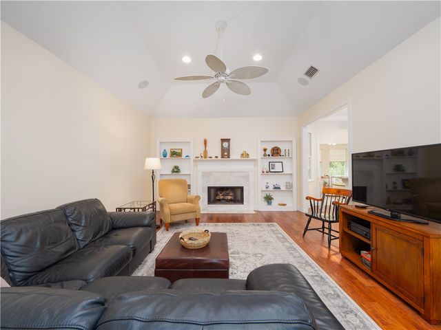 317 Commons Road, St Simons Island, GA 31522