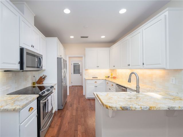 317 Commons Road, St Simons Island, GA 31522