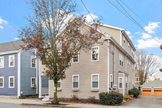 40 Essex St 2, Salem, MA 01970