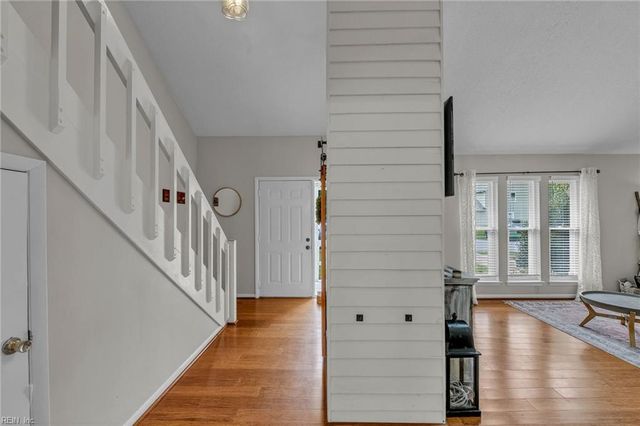 2492 Mirror Lake DR, Virginia Beach, VA 23453