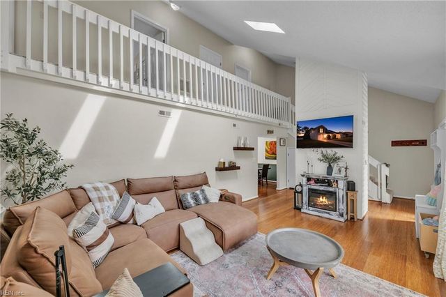 2492 Mirror Lake DR, Virginia Beach, VA 23453