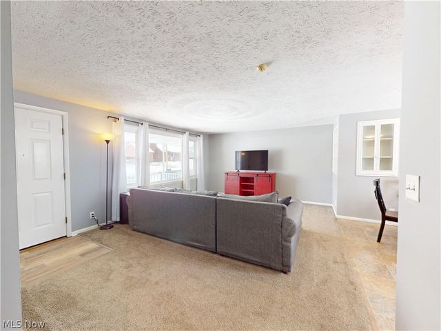 231 Cedar Street N, East Canton, OH 44730