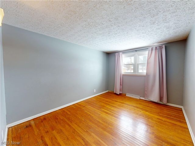 231 Cedar Street N, East Canton, OH 44730