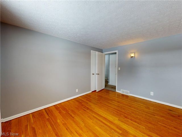 231 Cedar Street N, East Canton, OH 44730