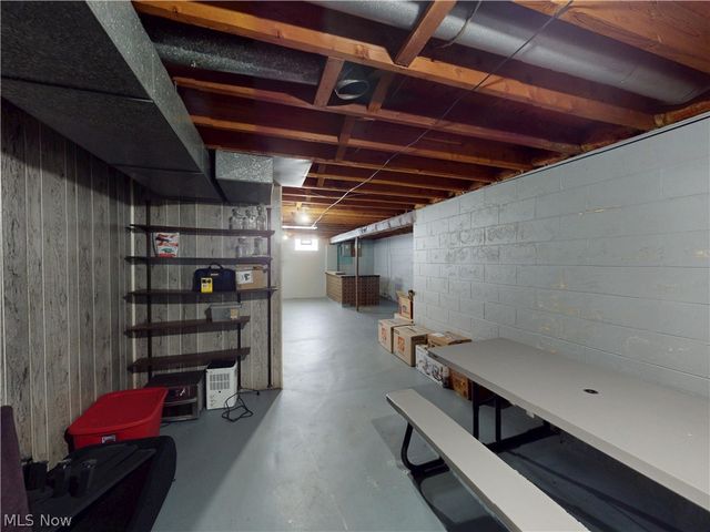 231 Cedar Street N, East Canton, OH 44730