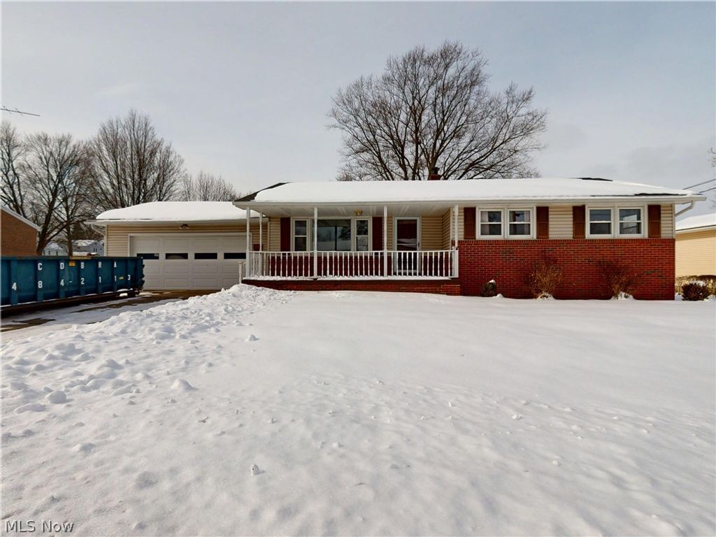 231 Cedar Street N, East Canton, OH 44730
