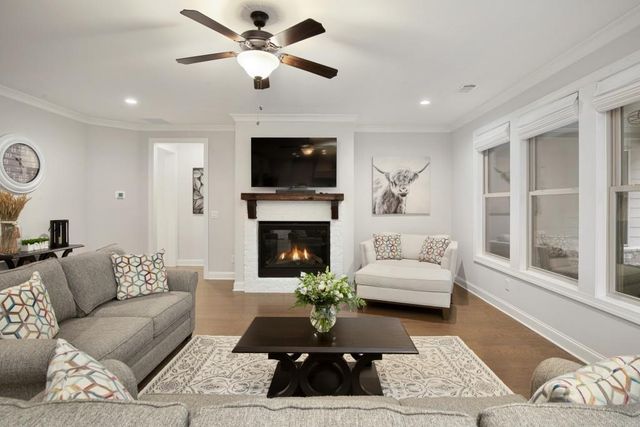 202 Vandiver Court, Acworth, GA 30101