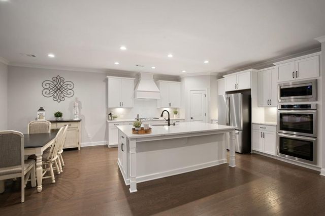 202 Vandiver Court, Acworth, GA 30101