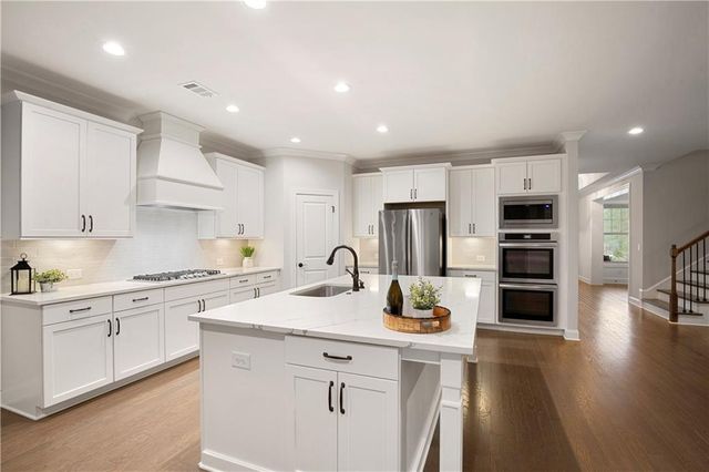 202 Vandiver Court, Acworth, GA 30101