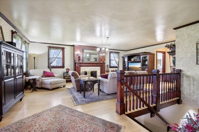 W310S7565 Arbor DRIVE, Mukwonago, WI 53149