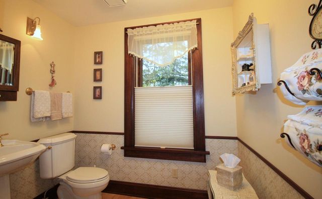 W310S7565 Arbor DRIVE, Mukwonago, WI 53149