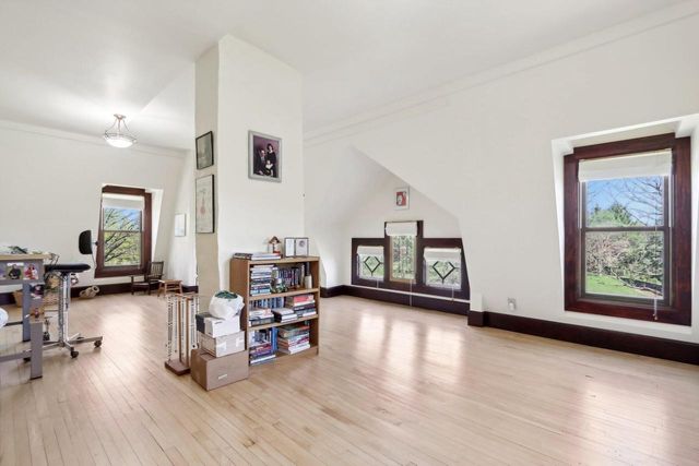 W310S7565 Arbor DRIVE, Mukwonago, WI 53149