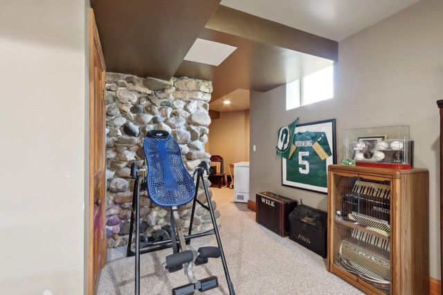 W310S7565 Arbor DRIVE, Mukwonago, WI 53149