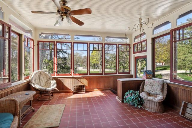 W310S7565 Arbor DRIVE, Mukwonago, WI 53149