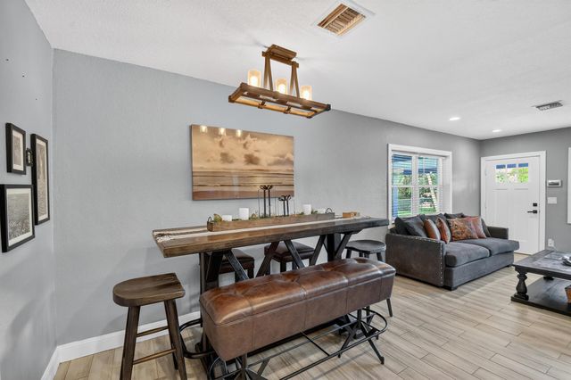 814 44th Street, West Palm Beach, FL 33407