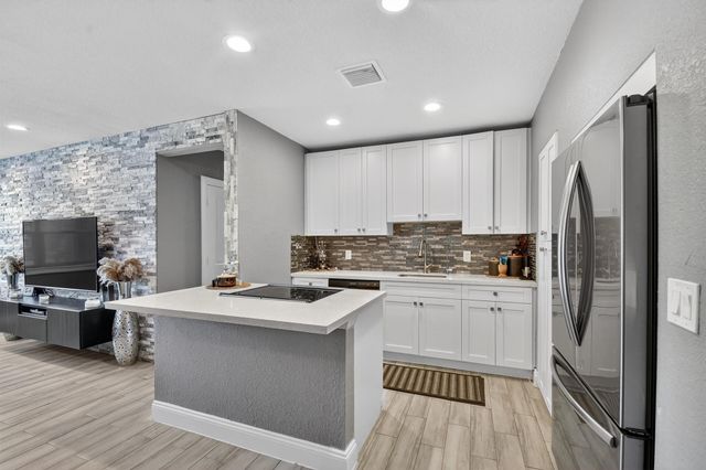 814 44th Street, West Palm Beach, FL 33407