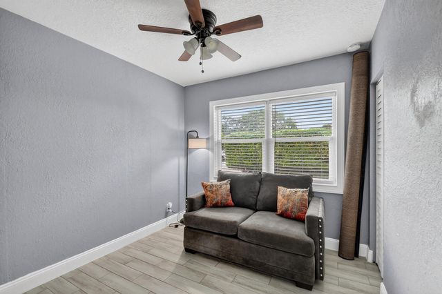 814 44th Street, West Palm Beach, FL 33407