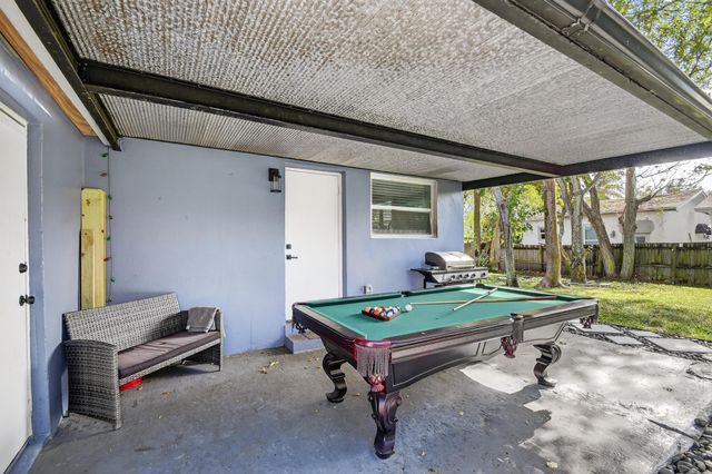 814 44th Street, West Palm Beach, FL 33407