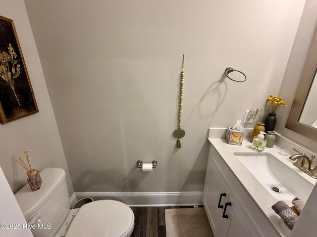 304 Mashie Court, West End, NC 27376