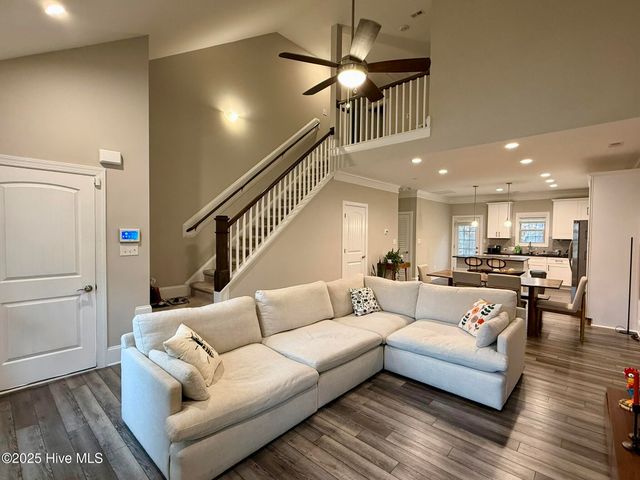 304 Mashie Court, West End, NC 27376