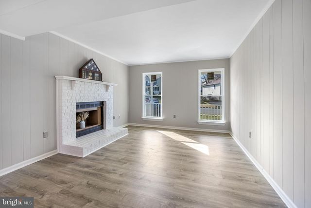 13379 PACKARD DR, Woodbridge, VA 22193