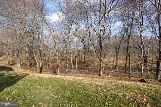 13379 PACKARD DR, Woodbridge, VA 22193