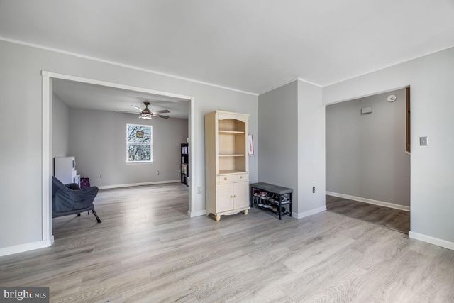 13379 PACKARD DR, Woodbridge, VA 22193