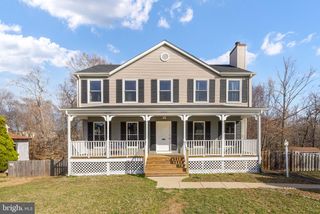 13379 PACKARD DR, Woodbridge, VA 22193