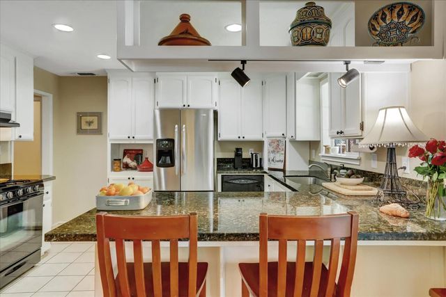 14017 Lague Ln, Grass Valley, CA 95949