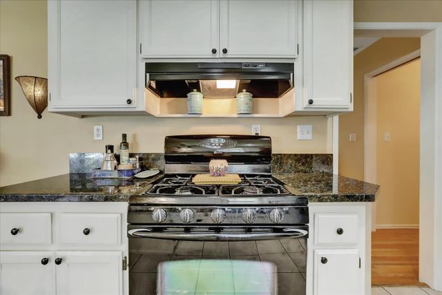 14017 Lague Ln, Grass Valley, CA 95949