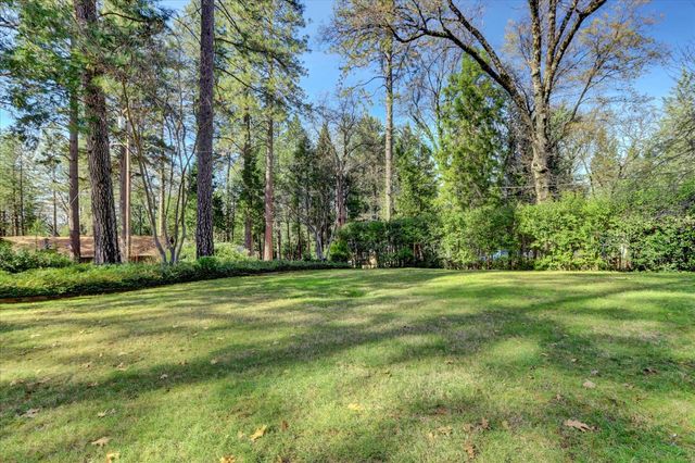 14017 Lague Ln, Grass Valley, CA 95949