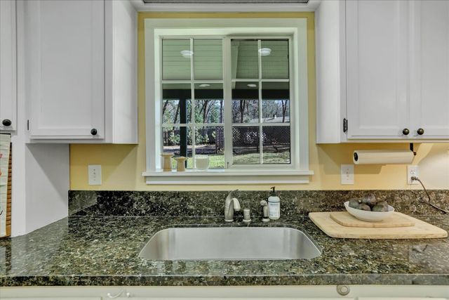 14017 Lague Ln, Grass Valley, CA 95949