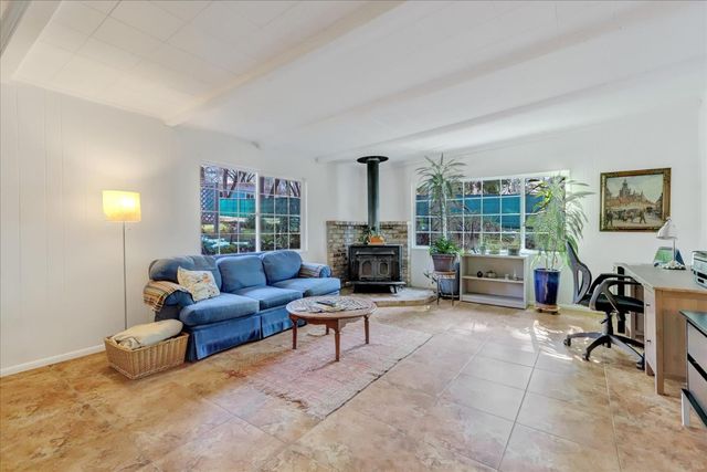 14017 Lague Ln, Grass Valley, CA 95949