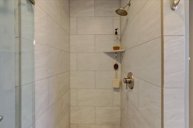 14017 Lague Ln, Grass Valley, CA 95949